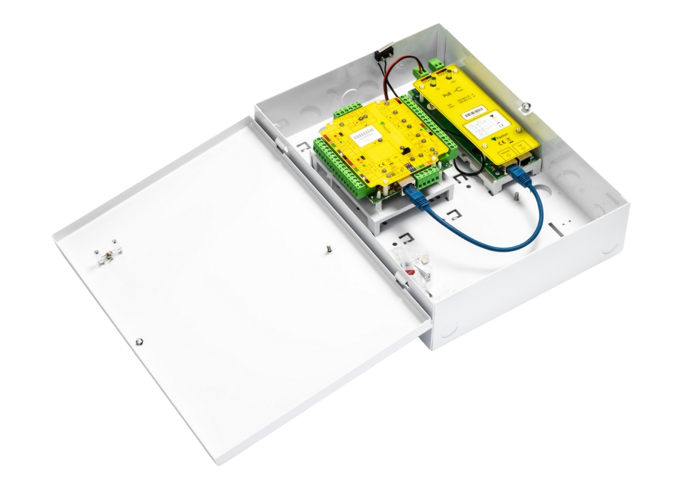 40040107 Net2 Plus deurcontroller, PoE+, Metalen behuizing (1 deur)
